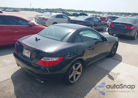 2012 Mercedes-Benz Slk 350 z USA, uszkodzony, nr VIN WDDPK5HA1CF026391